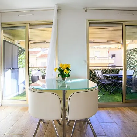 Brise Caline Furnished Flat * Cannes